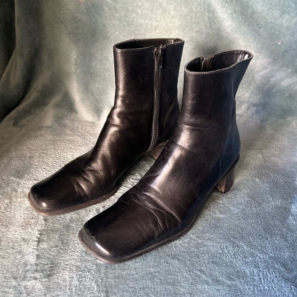 Nickels Black Leather Boots